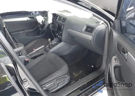 2016 Volkswagen Jetta 1.4T Se z USA, uszkodzony, nr VIN 3VWB67AJ8GM320422